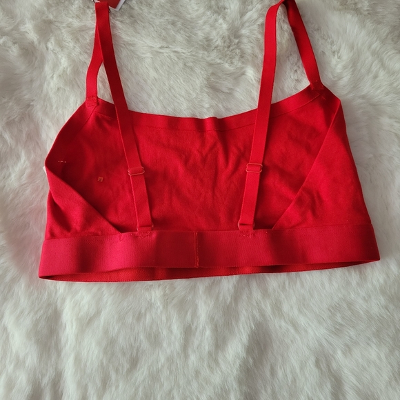 💋CALVIN KLEIN BRAND NEW BRALETTE SIZE M - Picture 6 of 6